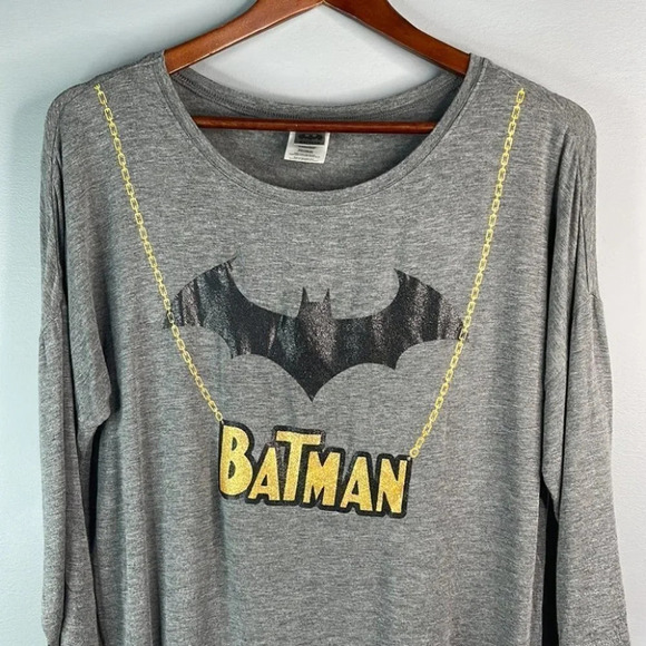 BATMAN Bling Graphic T-shirt Grey Dropped Shoulder Half Sleeve Halloween Size M - Picture 4 of 12